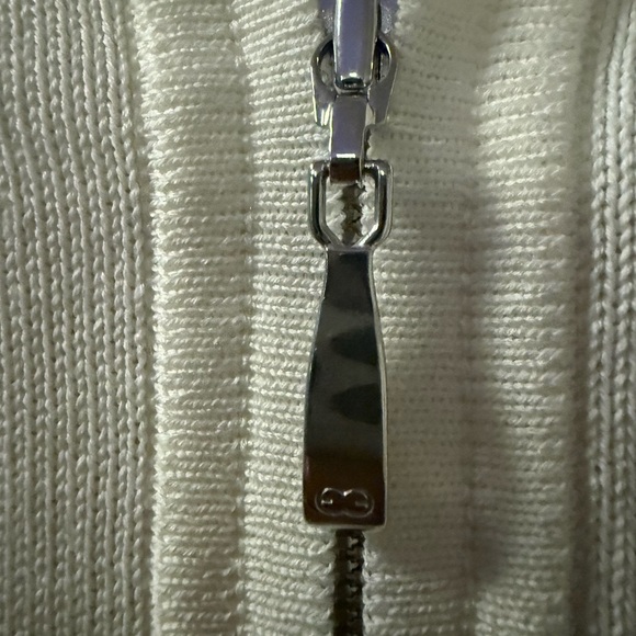 Luxury Knit Top - Picture 6 of 8